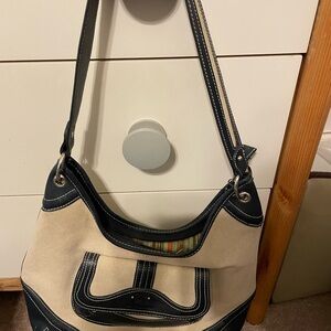 Stylish Cream and Navy Women's Bag by
Stone Mountain